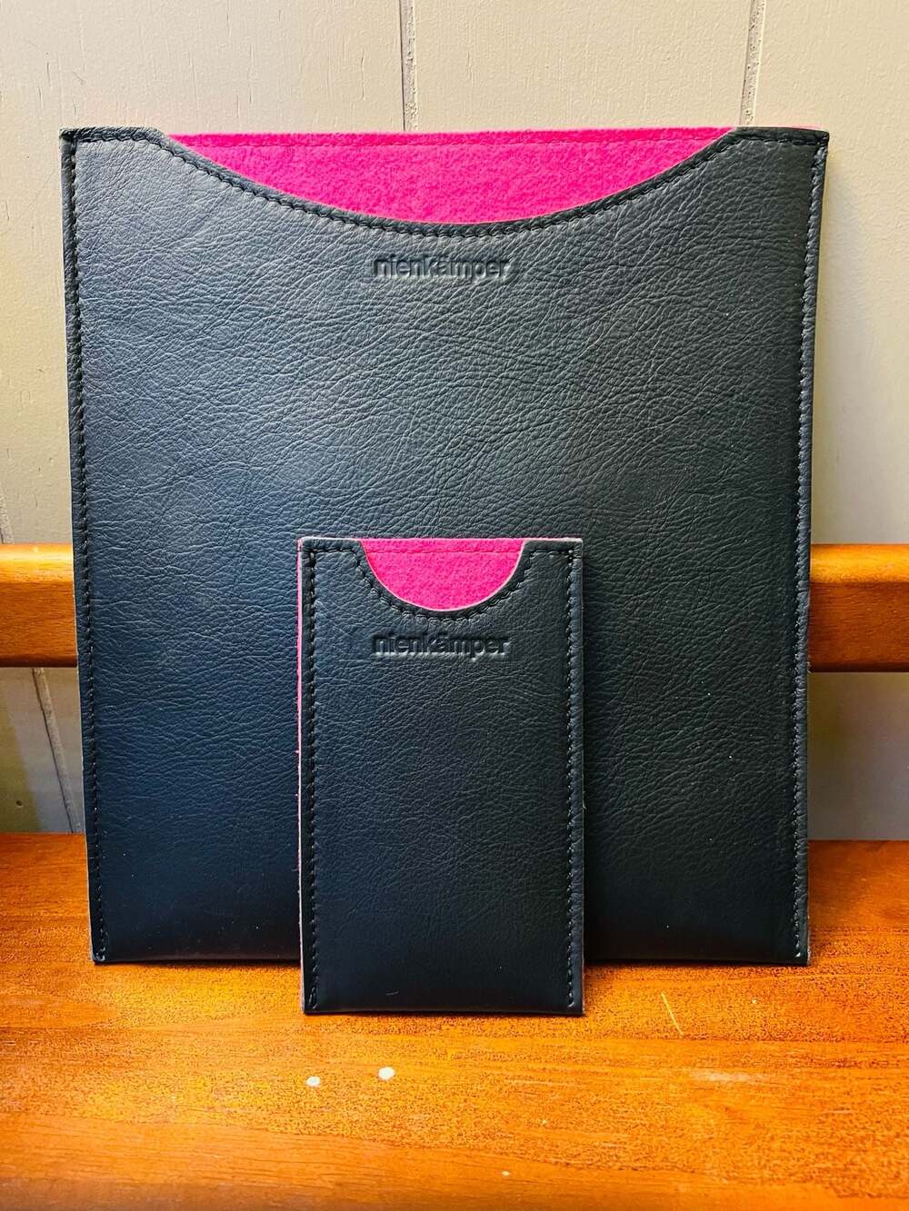 Nienkämper Leather Document Portfolio and Matching Card Case Set